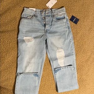 Ripped Boyfriend Jeans